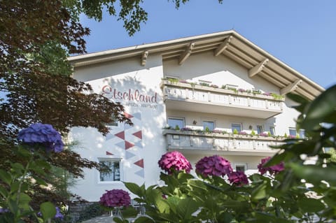 Pension Etschland Bed and Breakfast in Merano