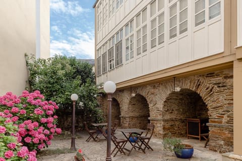 Property building, Patio, Spring, Garden