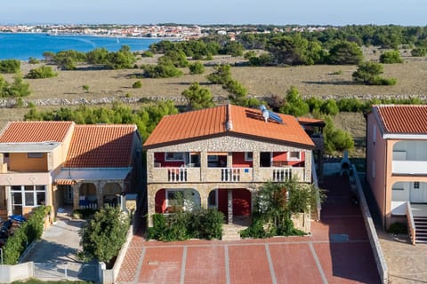 Property building, Bird's eye view