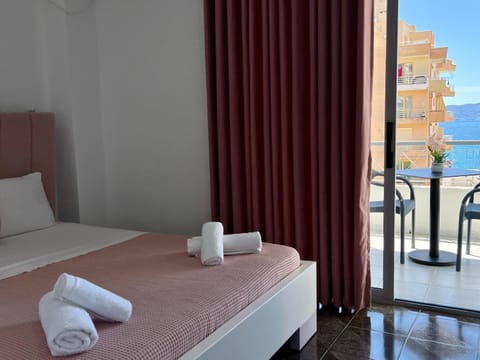 Bed, Natural landscape, Balcony/Terrace, Photo of the whole room, Bedroom, Sea view, towels