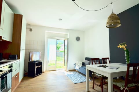 Casa Boller di TSS' - Ideale per Famiglie, Supermercato a 20m & Car Parking Apartment in Trentino-South Tyrol