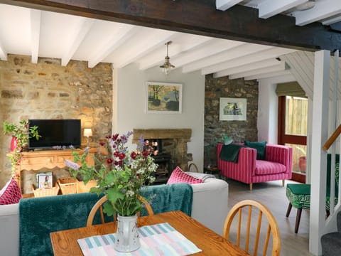 Smithy Cottage House in Ribble Valley District
