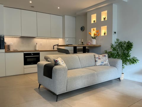 Lounge or bar