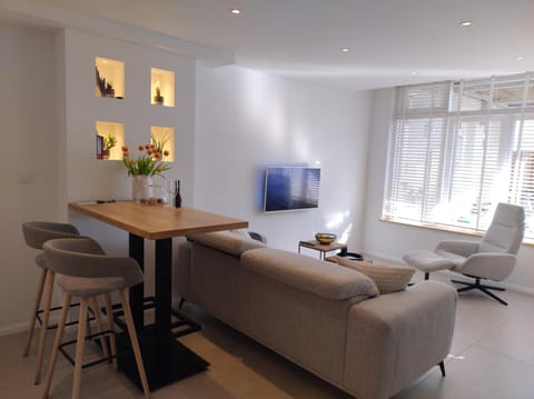 Beach House Rodine - free parking & bikes Apartment in The Hague