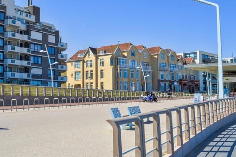 Beach House Rodine - free parking & bikes Apartment in The Hague