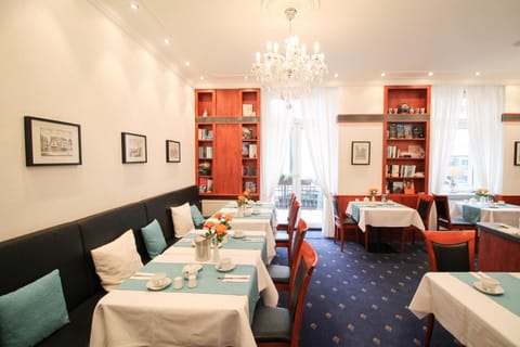 Restaurant/places to eat, Breakfast, Breakfast