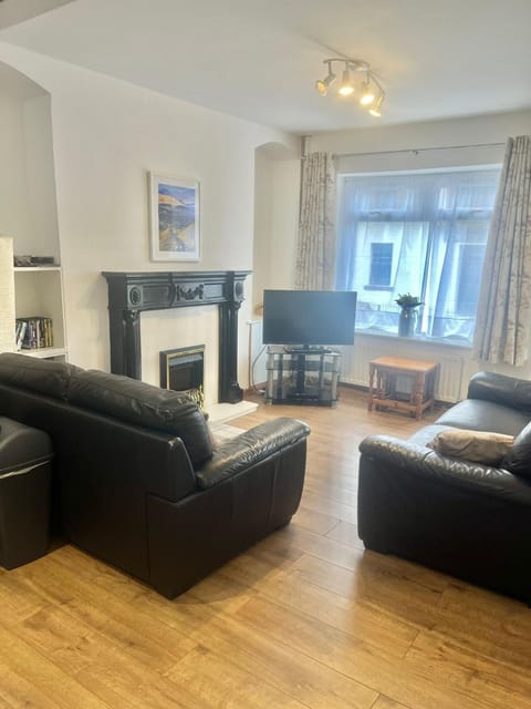 Jrs place House in Wales