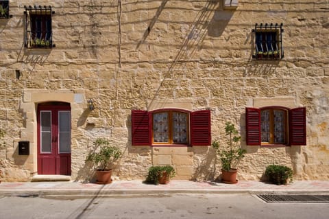 Property building, Nearby landmark, Natural landscape, Activities, Children play ground, Horse-riding, Snorkeling, Other, Cycling, Guests, Area and facilities, Supermarket/grocery shop, Swimming pool, children, group of guests, Family, internet, sunbed, wedding, laundry, washing machine