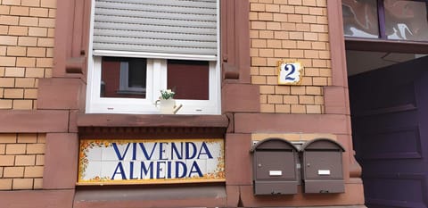 Property building, Facade/entrance, Logo/Certificate/Sign