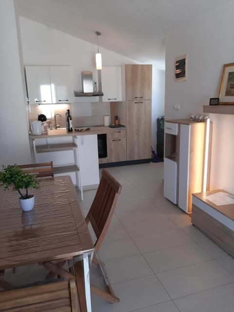 SEA YA - two apartments house with heated pool - 150m from beach Apartment in Šibenik-Knin County, Croatia