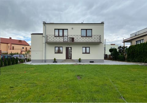 Property building, Facade/entrance, Garden, Floor plan