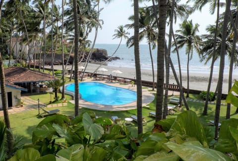 View (from property/room), Sea view, Swimming pool