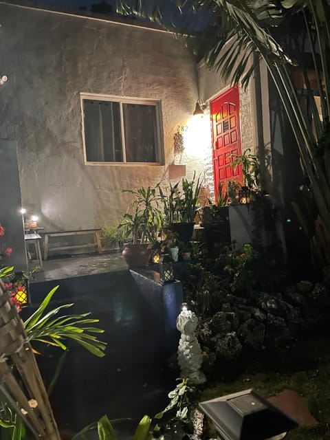 Ne Miami Cottage House in North Miami