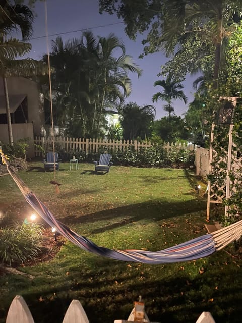 Ne Miami Cottage House in North Miami