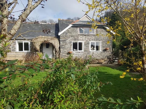 Facade/entrance, Garden view