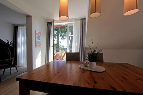 Balcony/Terrace, Dining area