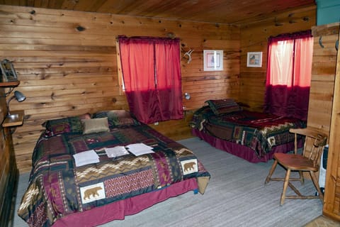 lake guest ranch Farm Stay in Black Hills