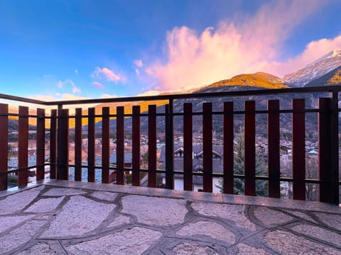 Natural landscape, Balcony/Terrace, Mountain view