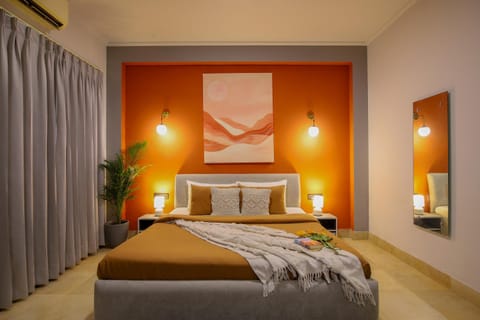 Bed, Photo of the whole room, Bedroom, air conditioner