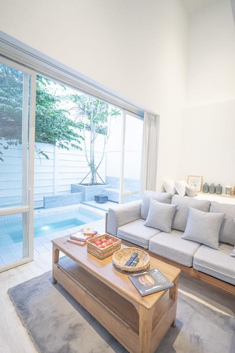 Living room, Seating area
