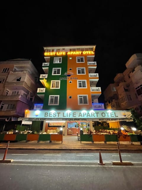 Property building, Lounge or bar