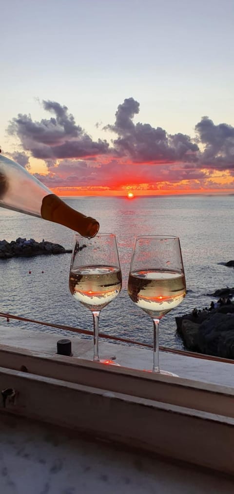 Sea view, Alcoholic drinks, Sunset