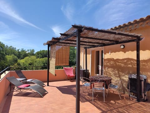 Patio, Balcony/Terrace, Dining area, sunbed