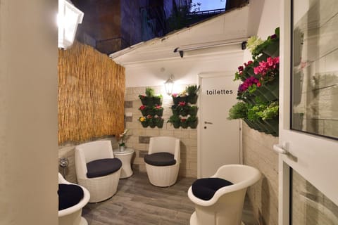 Bird's eye view, Garden, Bathroom, Balcony/Terrace, Floor plan