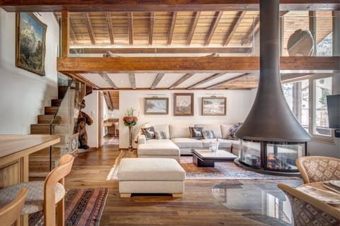 Penthouse Zen Zermatt, 100m from Ski Lift and Piste Apartment in Zermatt