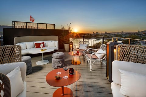 Balcony/Terrace, Lake view