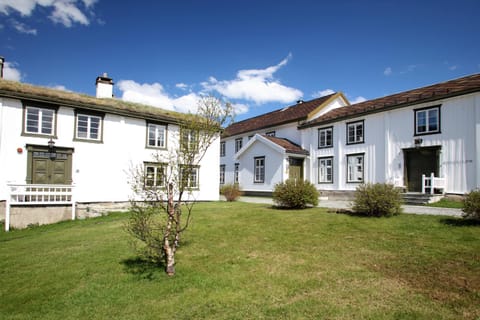 Property building, Garden