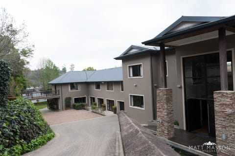 Property building, Day
