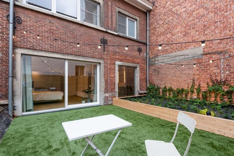 Property building, Garden