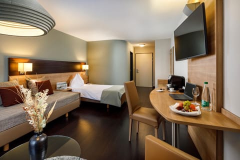 TV and multimedia, Seating area