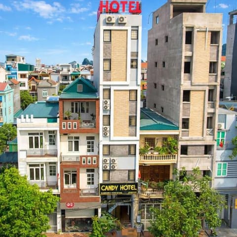 Property building, Day