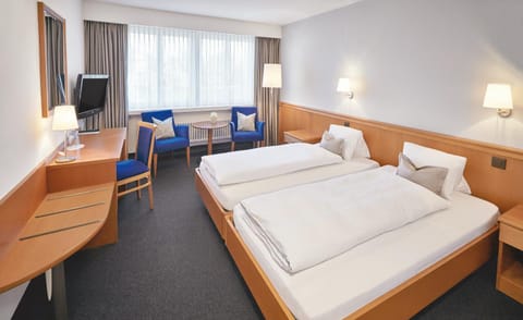 Bed, TV and multimedia, Photo of the whole room, Seating area