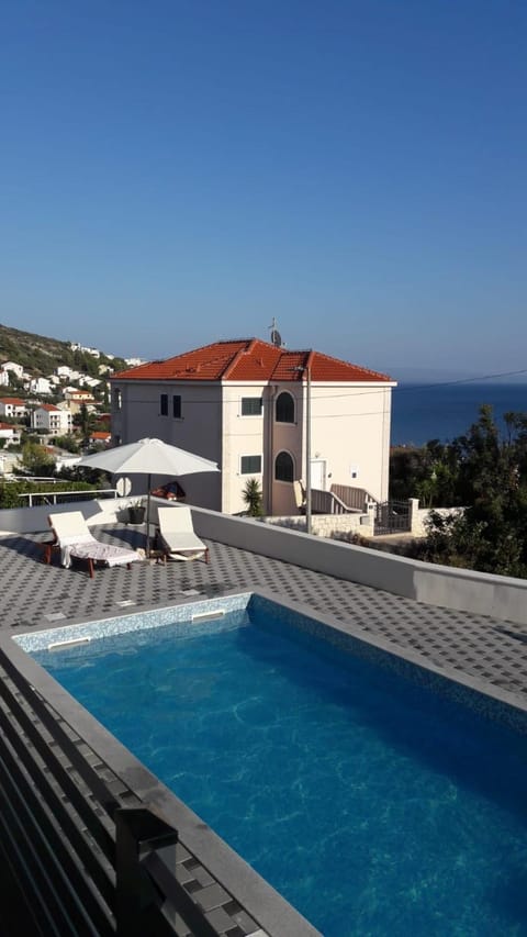 Sea view, Swimming pool