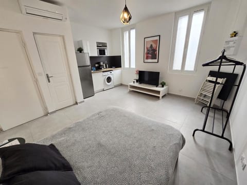 GregBnb - Studio 22m2 - Climatisé -10min Gare - 2 Apartment in Toulon