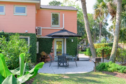 Patio, BBQ facilities, Garden, Seating area