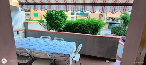 Appartamento con 2 terrazze Porto Azzurro a 300 mt dal centro Apartment in Porto Azzurro