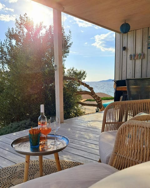 View (from property/room), Balcony/Terrace, Seating area, Sea view