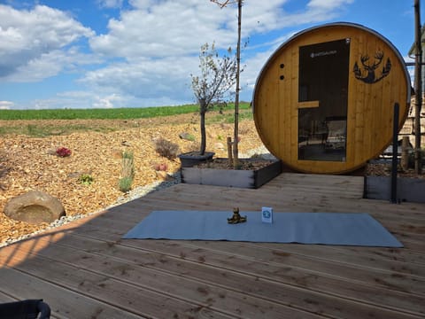 Garden, Sauna