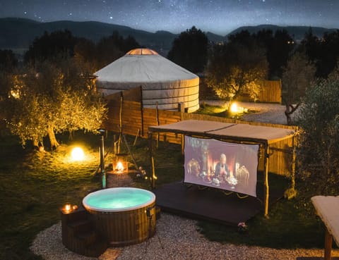 Hot Tub, Entertainment