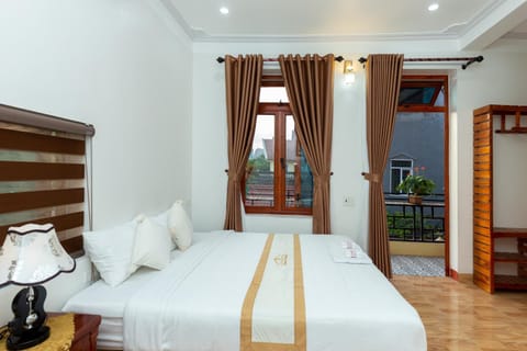Bed, Balcony/Terrace, Photo of the whole room, Bedroom