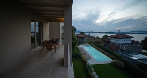 Balcony/Terrace, Pool view