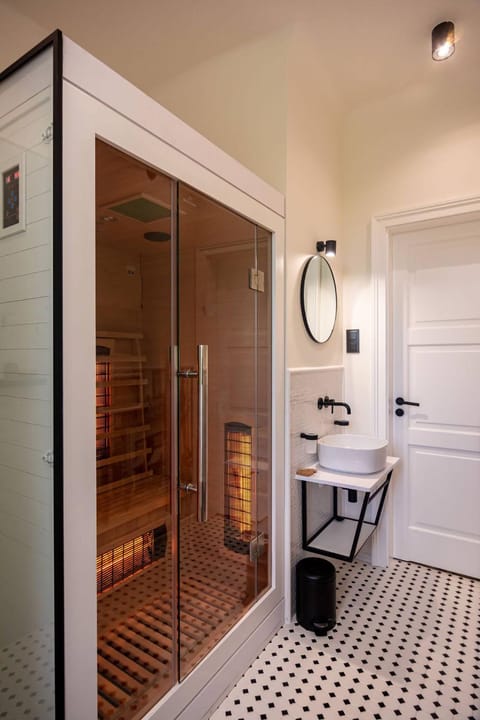 Sauna, Bathroom, On site