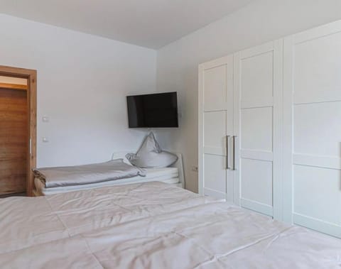 Bed, Bedroom, wardrobe