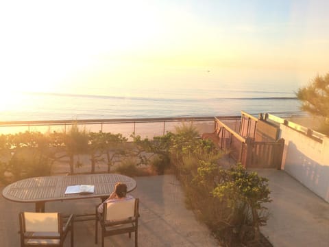 Balcony/Terrace, Beach, Sea view