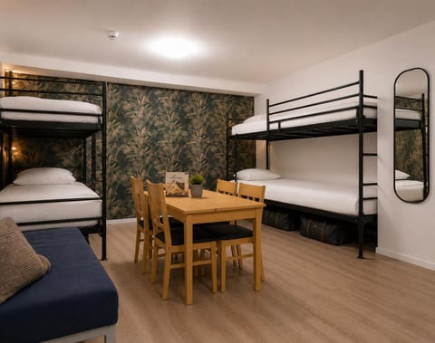 Bed, Bedroom, bunk bed