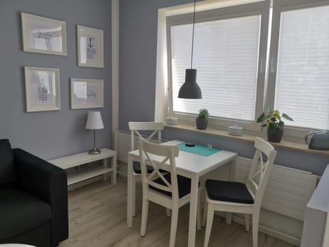 Photo of the whole room, Dining area